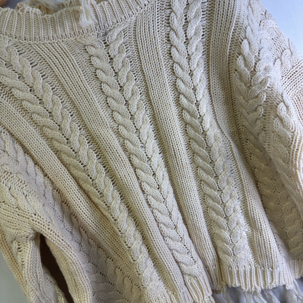 Altar'd State Soft Cream Boho Sweater NWOT‎ large